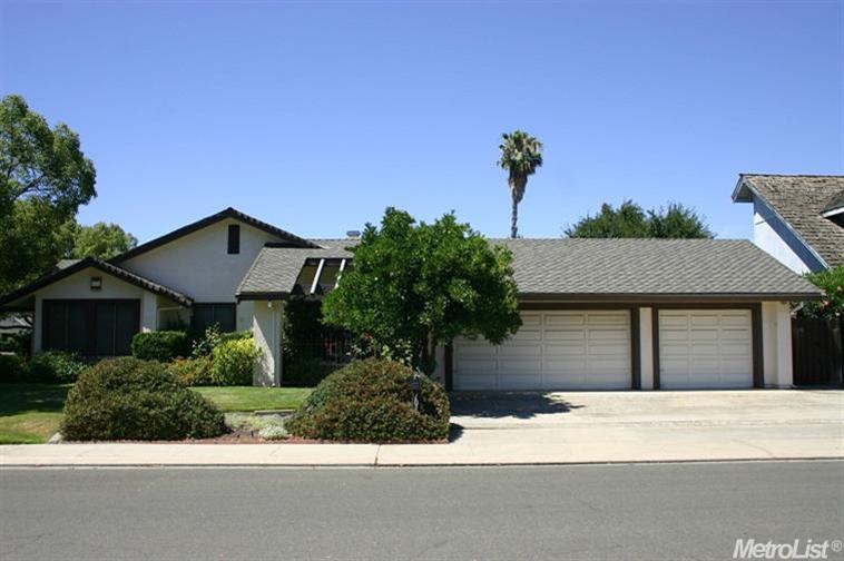 1012 Riesling Dr, Modesto, CA 95351 photo 1