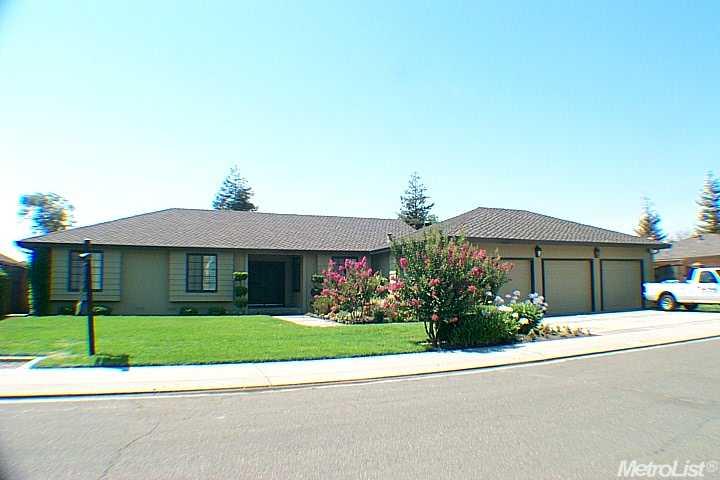 2412 Mountain Ridge Dr, Modesto, CA 95351 photo 1