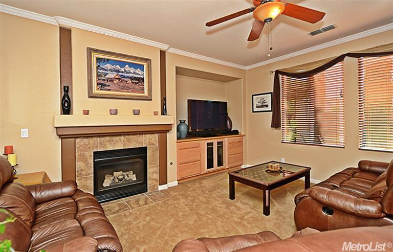 2044 Thelma Loop, Tracy, CA 95377 photo 10