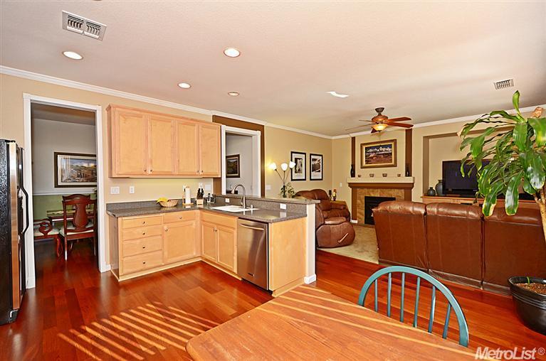 2044 Thelma Loop, Tracy, CA 95377 photo 8
