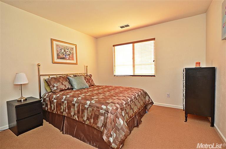 2044 Thelma Loop, Tracy, CA 95377 photo 18