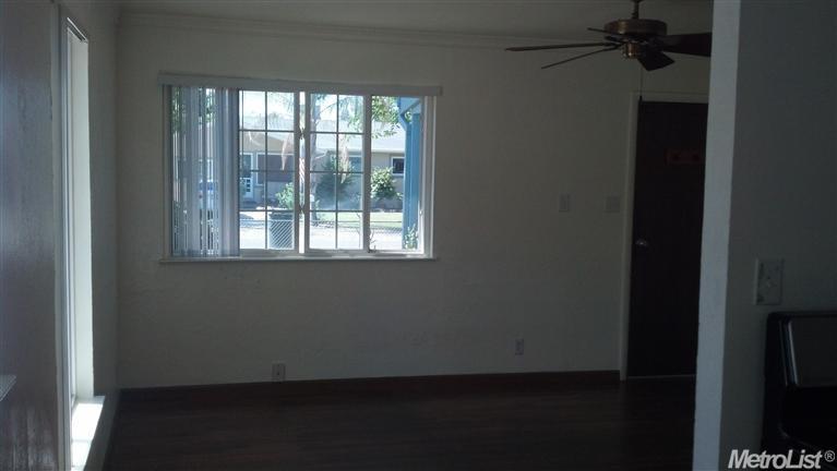 9425 Pershing Ave, Orangevale, CA 95662 photo 5