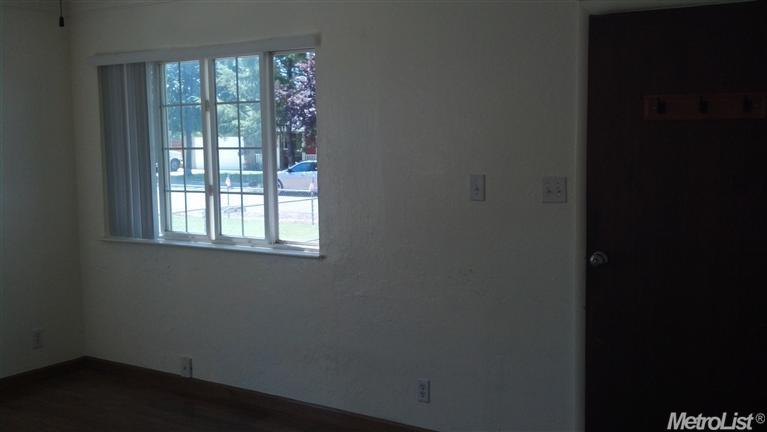 9425 Pershing Ave, Orangevale, CA 95662 photo 3