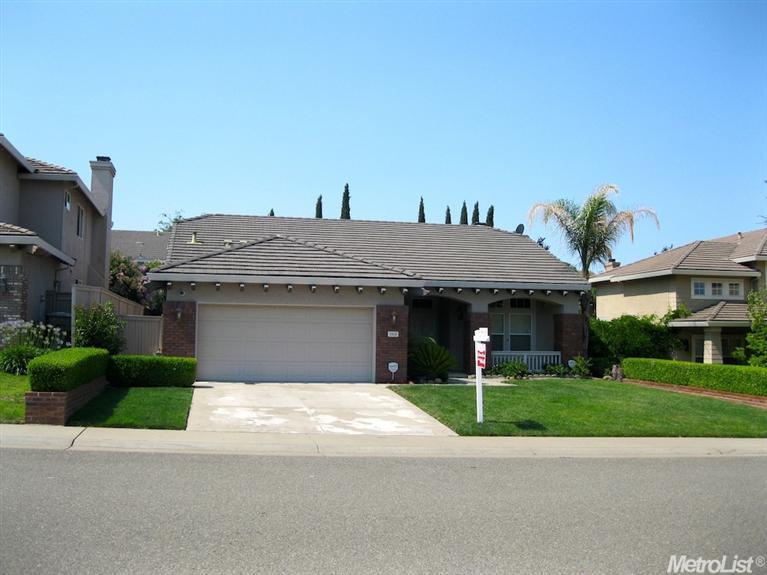 1912 Hunter Dr, Rocklin, CA 95765 photo 2