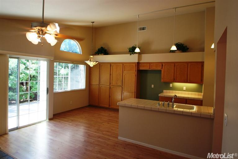 4224 Singing Tree Way, Antelope, CA 95843 photo 9