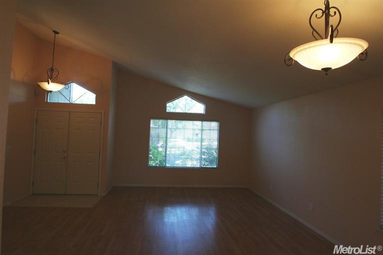 4224 Singing Tree Way, Antelope, CA 95843 photo 6