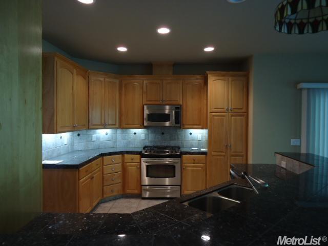 1124 River Pointe Dr, Lodi, CA 95240 photo 6