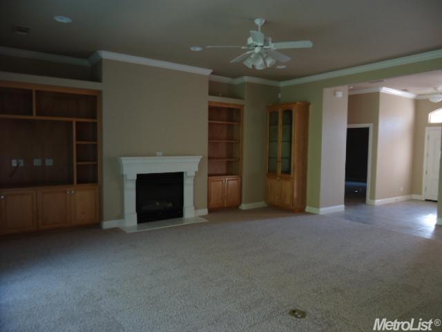 1124 River Pointe Dr, Lodi, CA 95240 photo 9