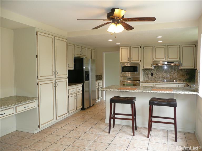 1010 Tarrogana Dr, Tracy, CA 95376 photo 8