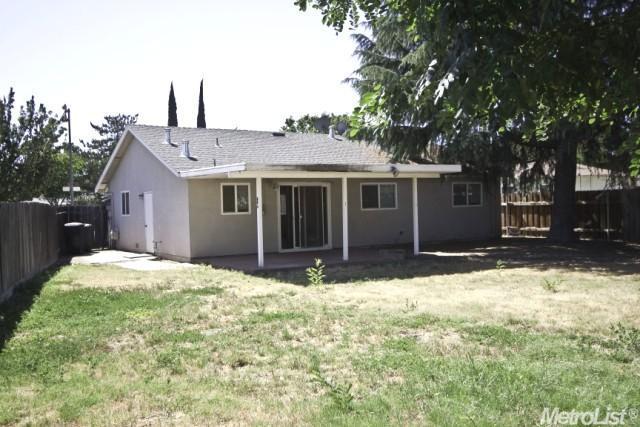 405 Shannon Dr, Modesto, CA 95354 photo 2