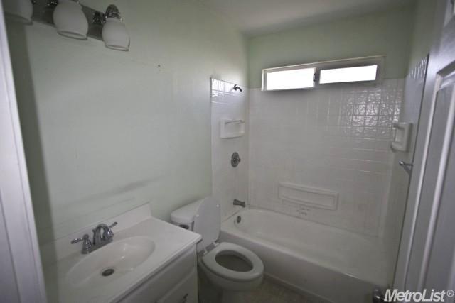 405 Shannon Dr, Modesto, CA 95354 photo 6