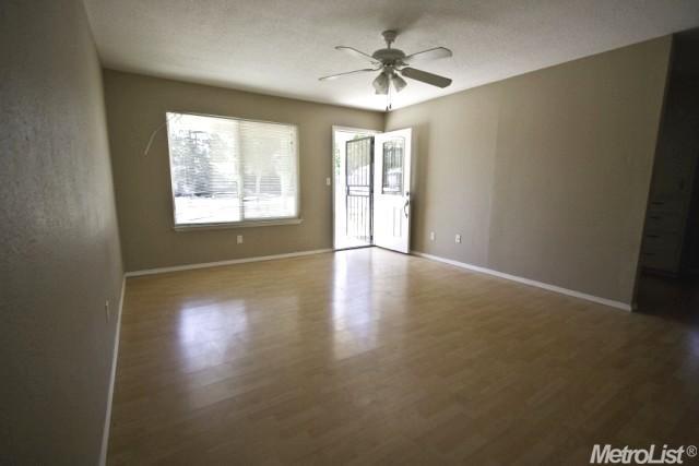 405 Shannon Dr, Modesto, CA 95354 photo 3