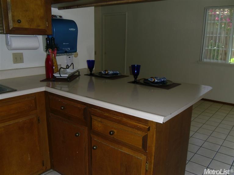 933 Acacia, Davis, CA 95616 photo 4