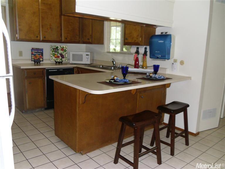 933 Acacia, Davis, CA 95616 photo 3