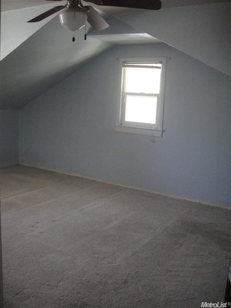 592 1st St, Escalon, CA 95320 photo 12