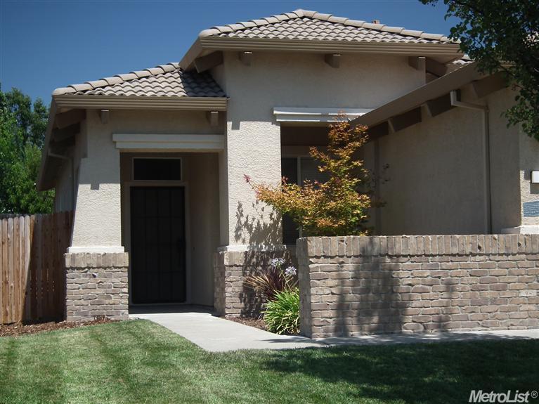 232 Buffet Ct, Folsom, CA 95630 photo 2