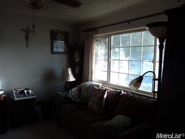 1341 Conner, Dos Palos, CA 93620 photo 2