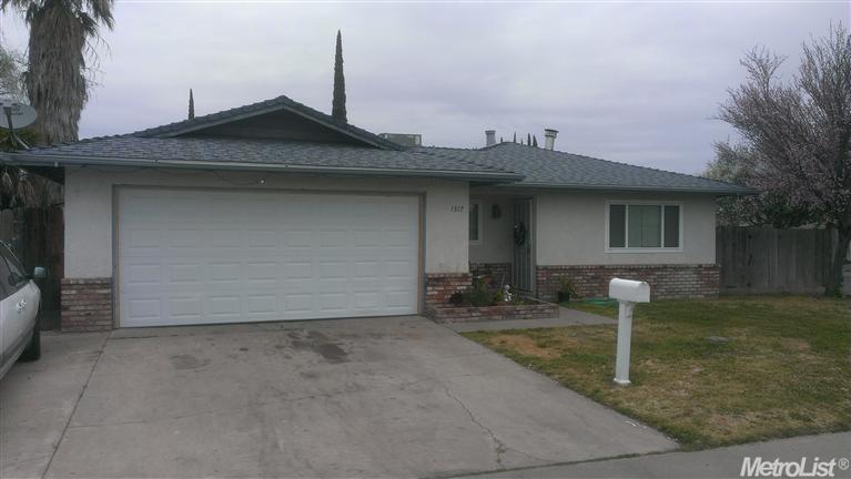 1317 Steele Ave, Modesto, CA 95351 photo 1