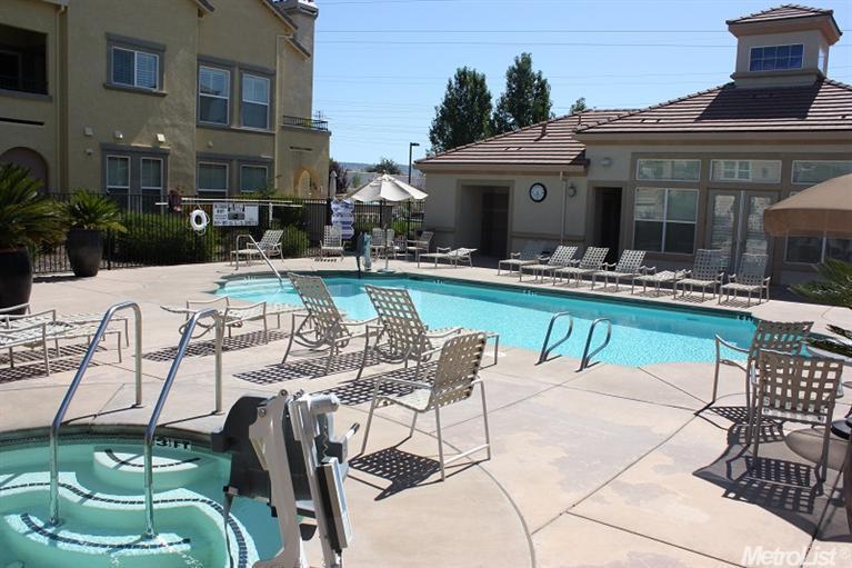 1214 Vessona, Folsom, CA 95630 photo 4