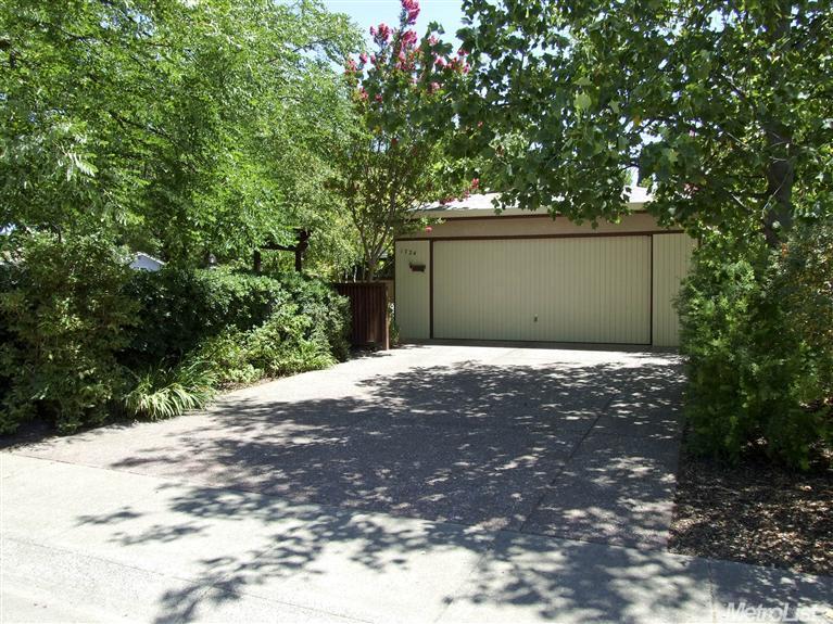 1724 Albion Pl, Davis, CA 95618 photo 1
