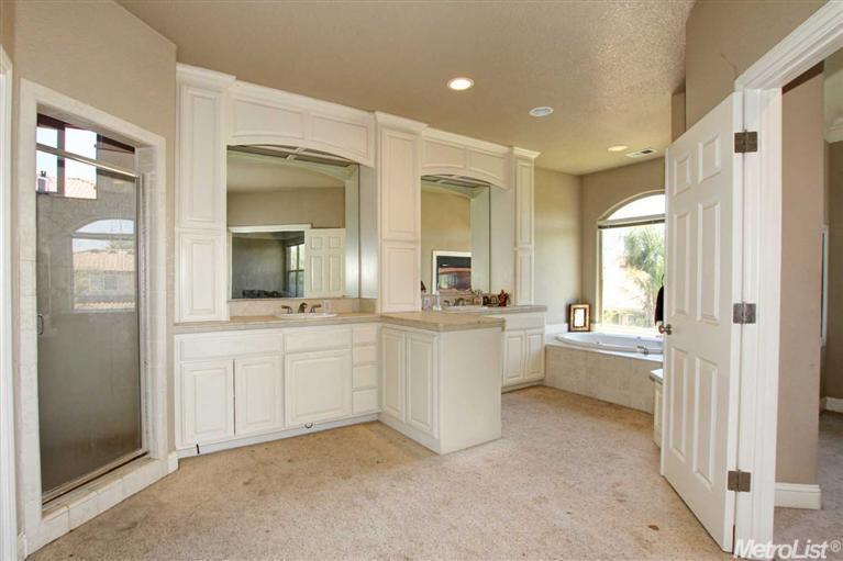2902 Rockwell Ct, Davis, CA 95618 photo 17