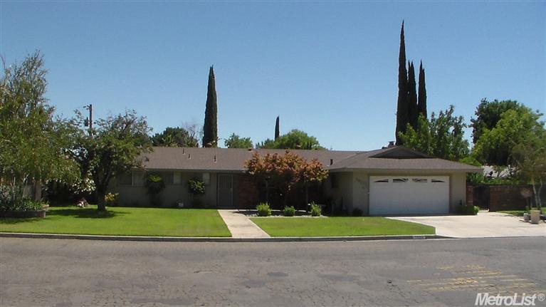 1900 Teak Ave, Merced, CA 95340 photo 1