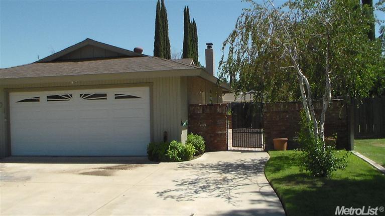 1900 Teak Ave, Merced, CA 95340 photo 4