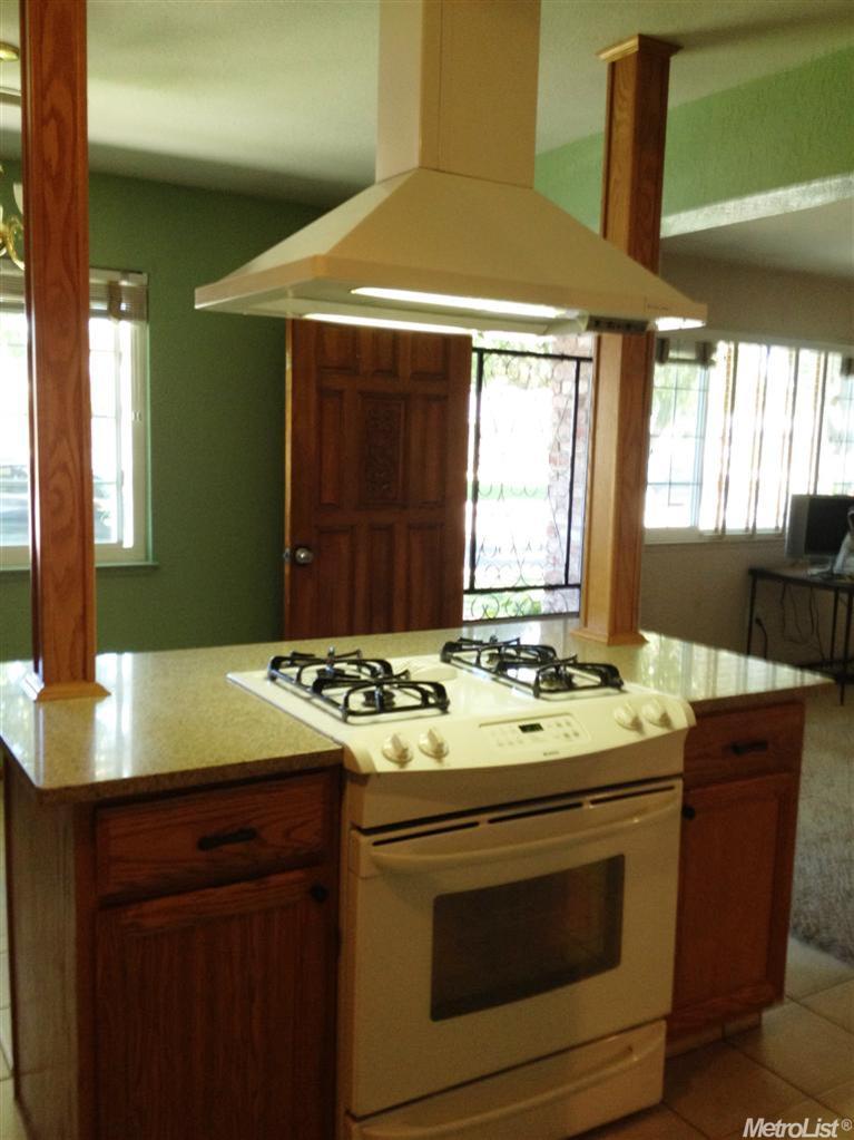 1328 Woodside Dr, Modesto, CA 95355 photo 5