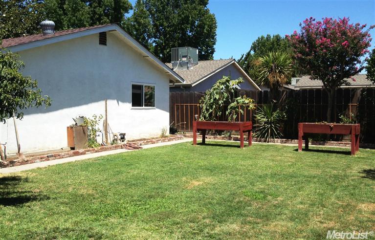 1328 Woodside Dr, Modesto, CA 95355 photo 16