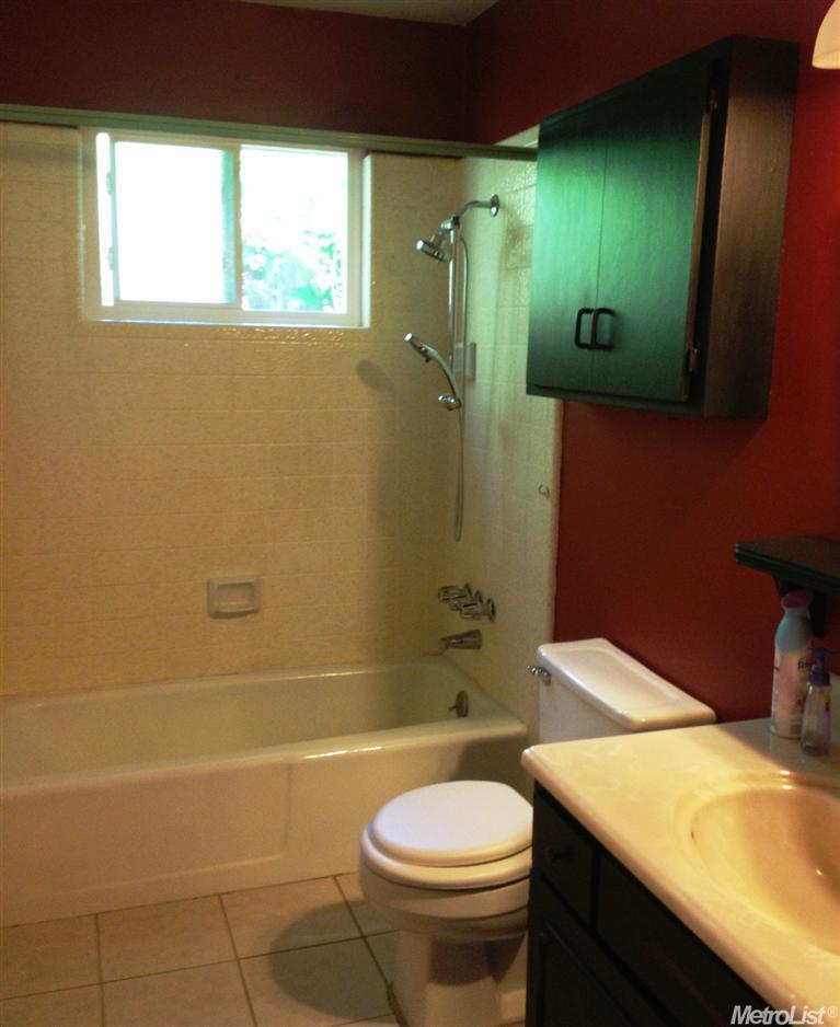 1328 Woodside Dr, Modesto, CA 95355 photo 8