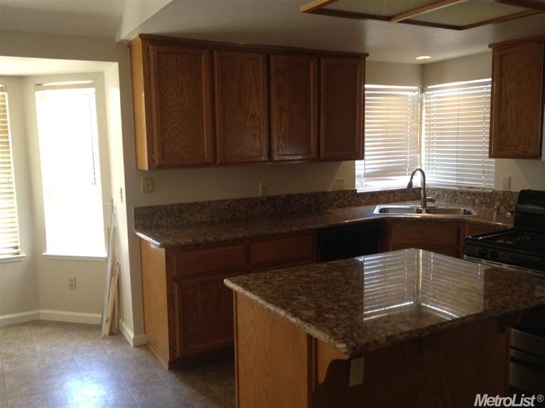 8144 Chimango Ct, Antelope, CA 95843 photo 2
