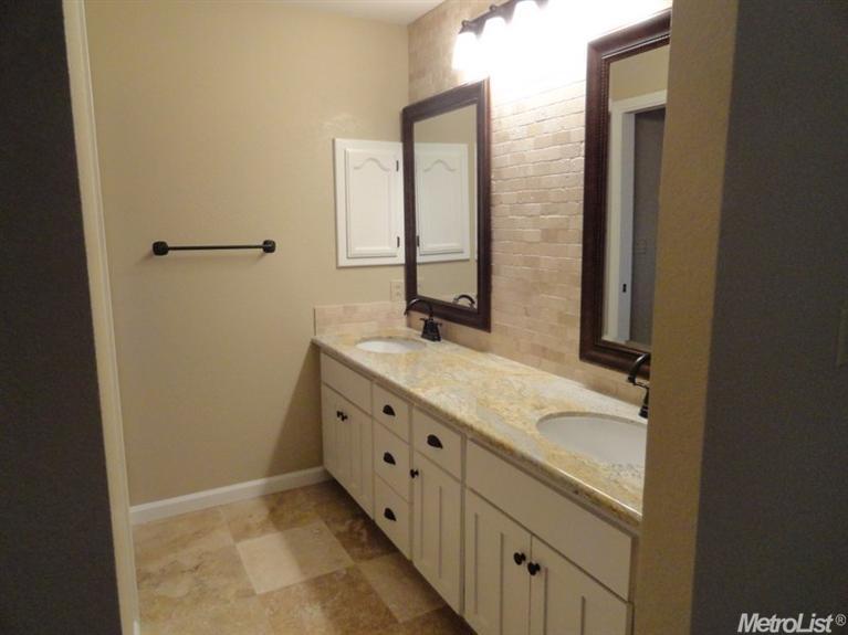 2375 Saint Anton Dr, Lodi, CA 95242 photo 5