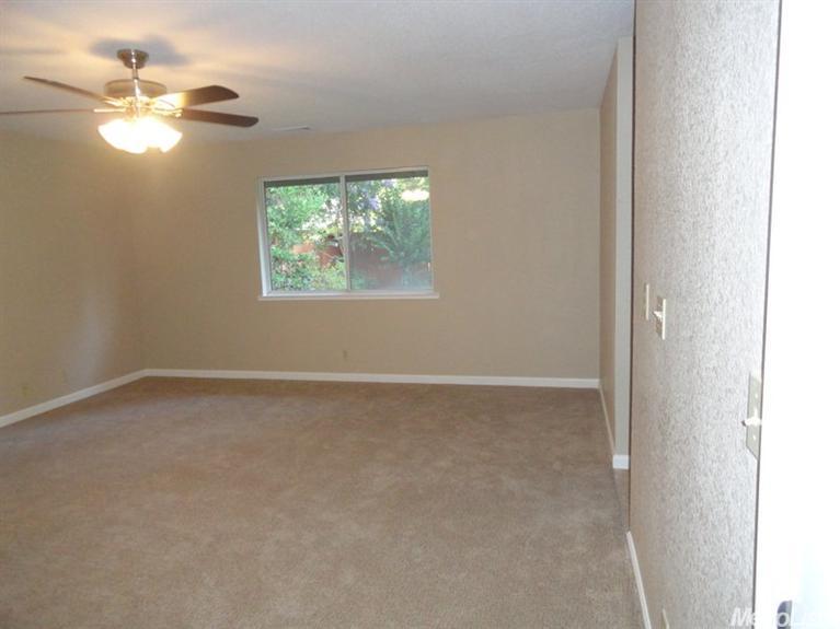 2375 Saint Anton Dr, Lodi, CA 95242 photo 7