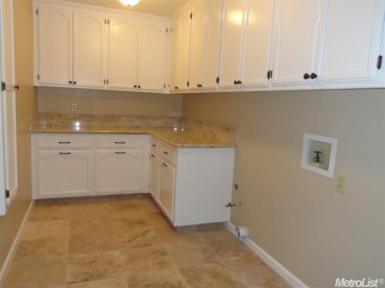 2375 Saint Anton Dr, Lodi, CA 95242 photo 8