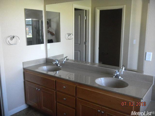 1623 Vasconcellos Way, Turlock, CA 95382 photo 11