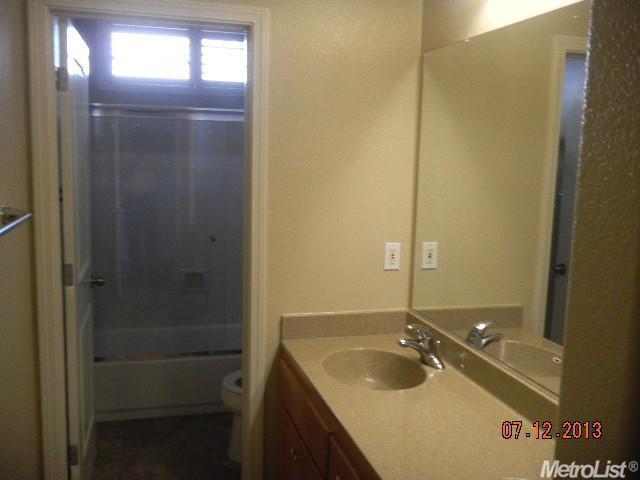 1623 Vasconcellos Way, Turlock, CA 95382 photo 14