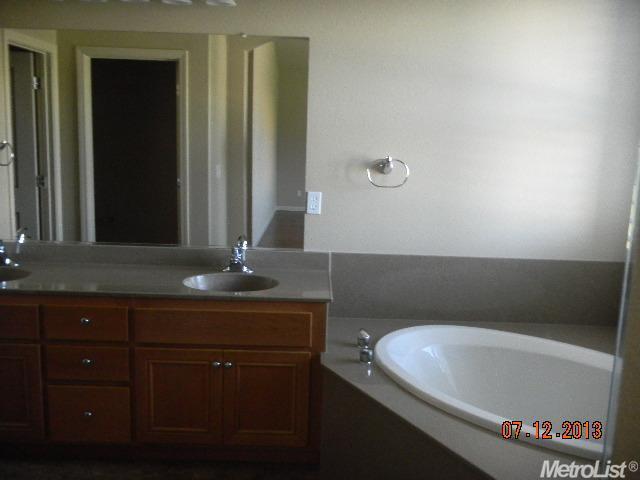 1623 Vasconcellos Way, Turlock, CA 95382 photo 12