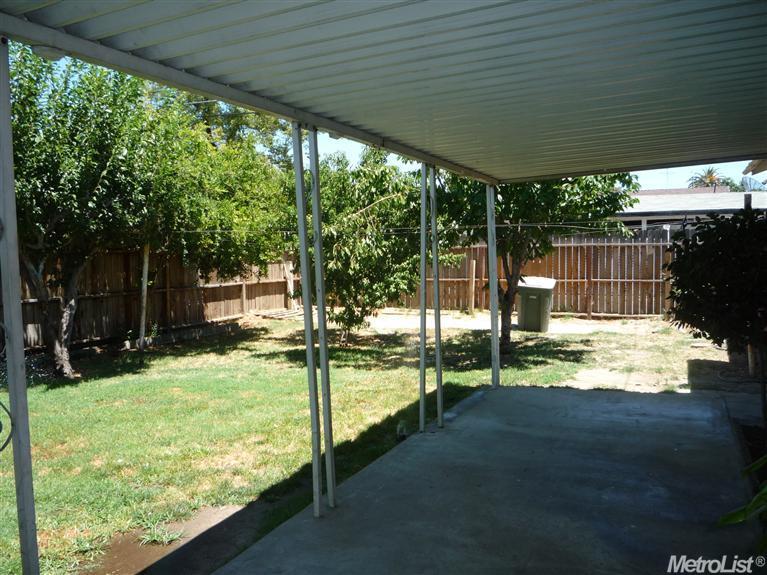 219 Roselawn Ave, Modesto, CA 95351 photo 9