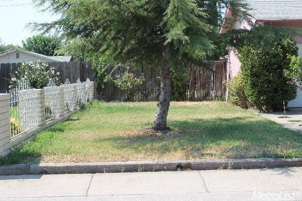 1704 Couchman Ln, Modesto, CA 95355 photo 3