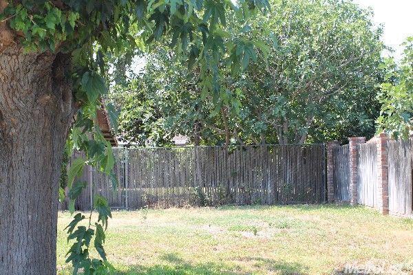 1704 Couchman Ln, Modesto, CA 95355 photo 4
