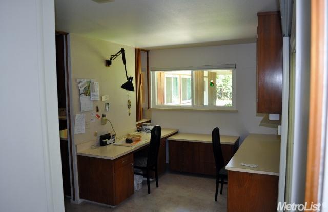 27459 Oakside Dr, Davis, CA 95618 photo 4