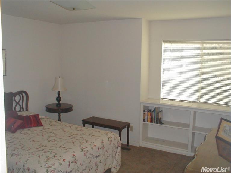 2645 E Hawkeye Ave, Turlock, CA 95380 photo 12