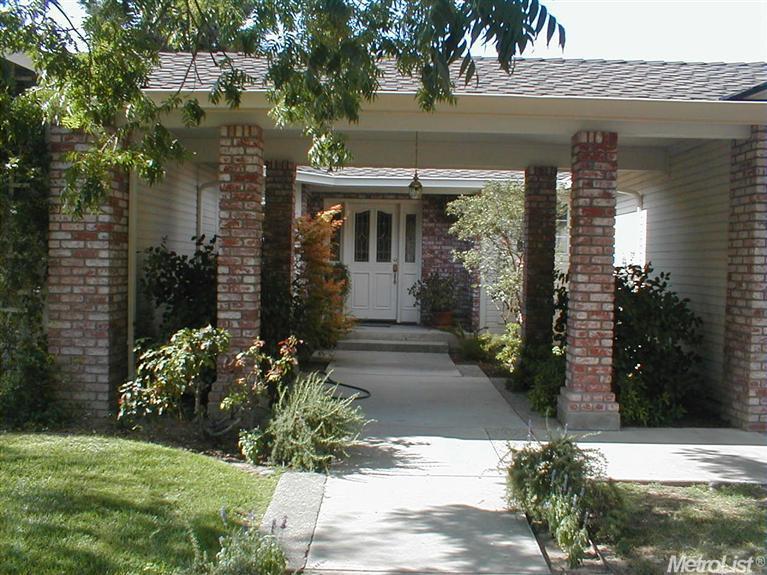 2645 E Hawkeye Ave, Turlock, CA 95380 photo 2