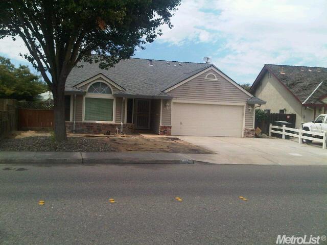 2057 Sheldon Dr, Modesto, CA 95350 photo 1