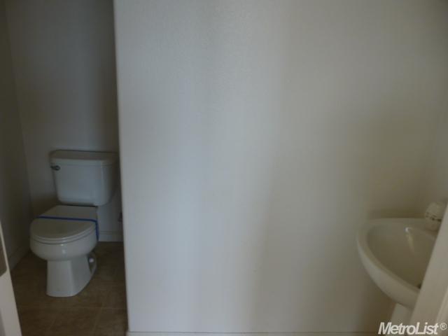 7272 Pelican Ct, Winton, CA 95388 photo 5