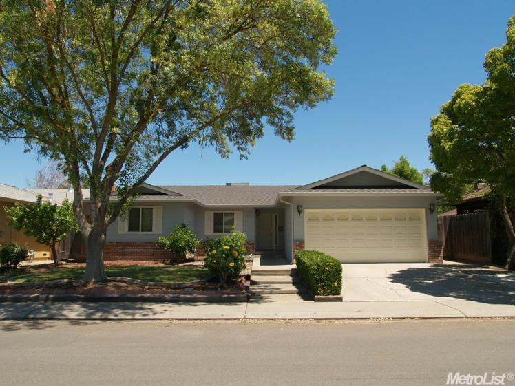 2004 Monte Verde Ct, Modesto, CA 95350 photo 1