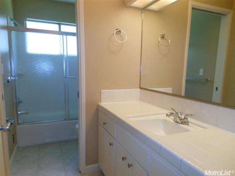 1440 Warfield, Modesto, CA 95350 photo 14