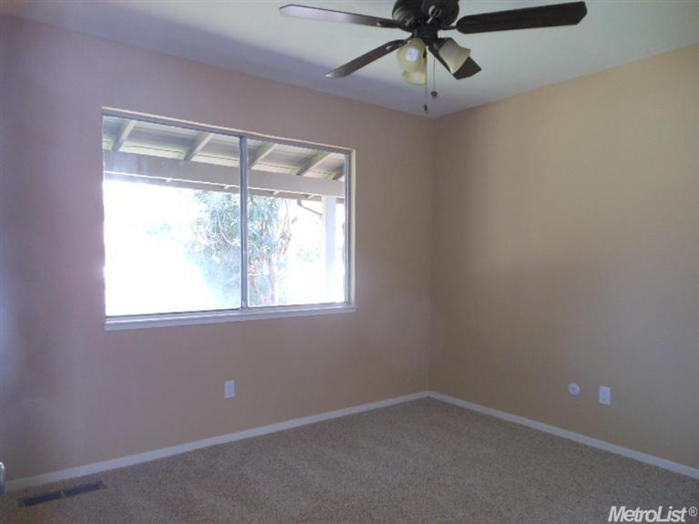 1440 Warfield, Modesto, CA 95350 photo 12