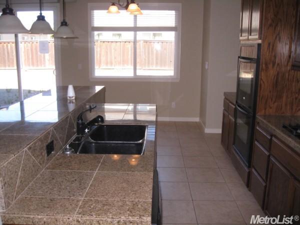 16157 Sheltered Cv E, Lathrop, CA 95330 photo 7