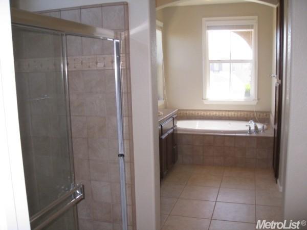 16157 Sheltered Cv E, Lathrop, CA 95330 photo 11